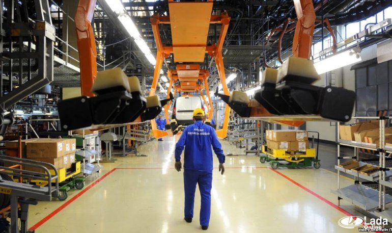 В III и IV кварталах 2017 года АВТОВАЗ может сократить более 2000 человек