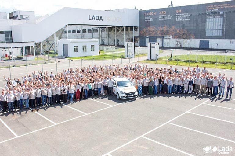 Выпущено 100 000 седанов Лада Веста