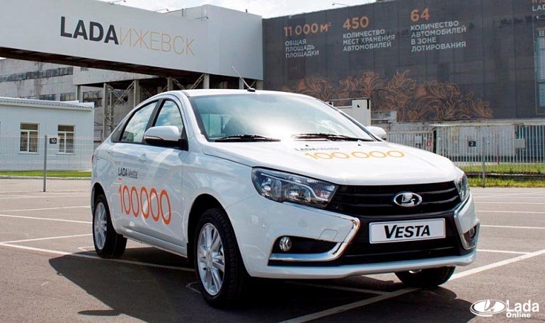 На Lada Ижевск выпущено 100 000 седанов Лада Веста
