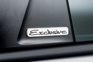 LADA XRAY Exclusive шильдик