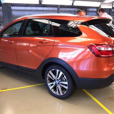 АВТОВАЗ познакомил дилеров с универсалами Лада Веста