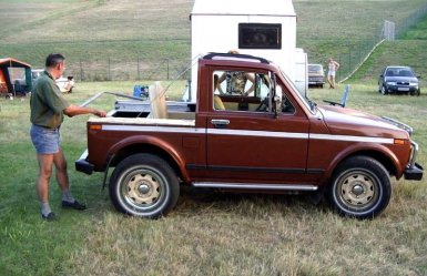 На #NIVAFEST-2017 из Германии приехала Нива 4х4 автодом