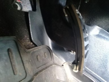 стальные накладки на педали автомобилей Lada XRAY