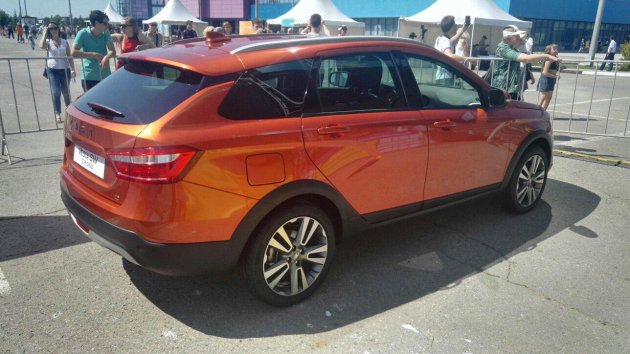 Любительские фото Весты универсал кросс