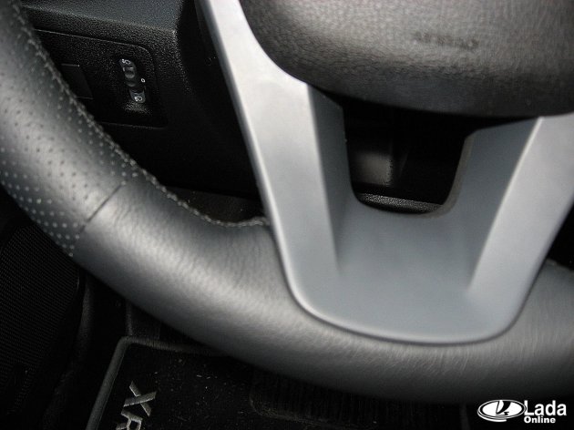 Кожаная оплетка руля Lada XRAY
