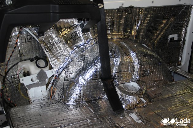Пример шумоизоляции багажника Нивы 2121
