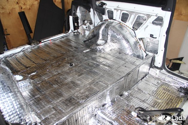 Пример шумоизоляции багажника Нивы 2121