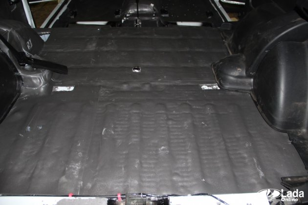 Пример шумоизоляции багажника Нивы 2121