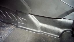 защитные накладки ковролина для тоннеля Лада Веста