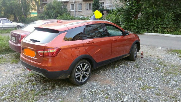 фото универсала Лада Веста Кросс