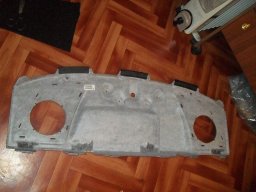 шумоизоляция задней полки автомобиля (седан)