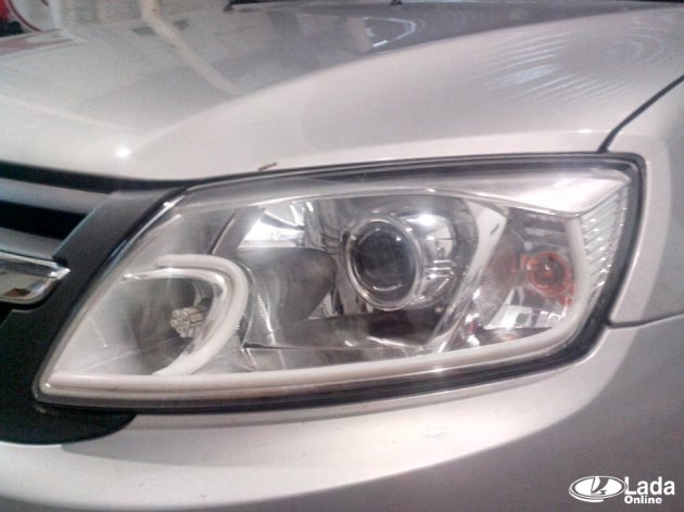 Гибкие светодиодные ДХО на Лада Гранта