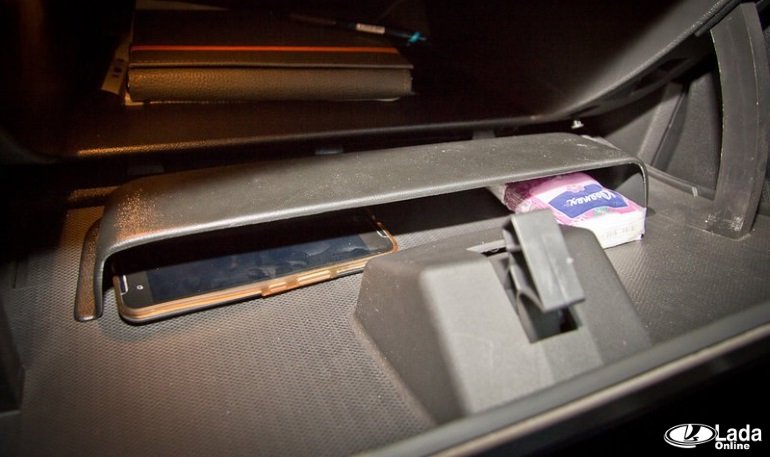 Обзор органайзера для перчаточного ящика Лада Веста