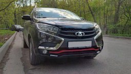 накладка на переднем бампере Lada XRAY