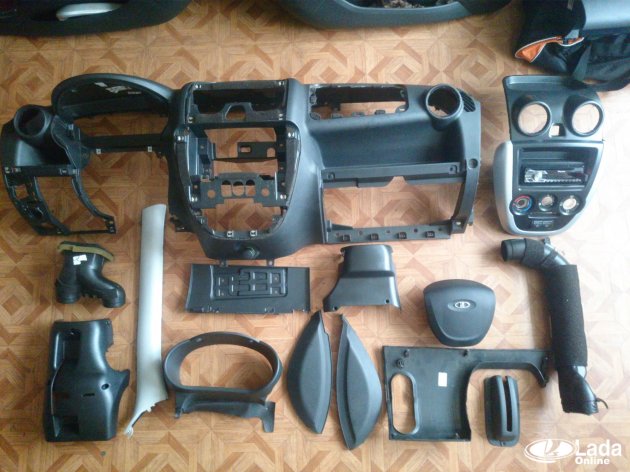 как сделать шумоизоляцию панели (торпедо) на Лада Гранта