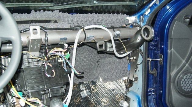 Шумоизоляция торпедо Лада Ларгус