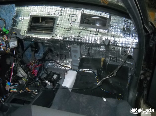 Шумоизоляция торпедо Лада Приора