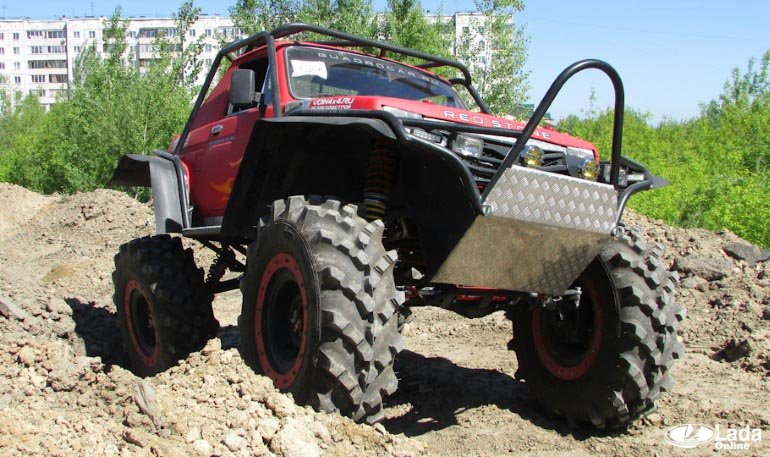 Из LADA 4x4 сделали квадрокар (экстремальный внедорожник)