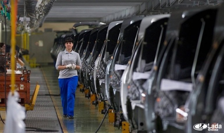 Средняя численность работников АВТОВАЗа за год снизилась на 11,8%