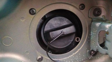 Установка уплотнительного кольца горловины бензобака Лада Веста