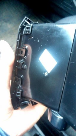 Как снять боковые воздуховоды Lada XRAY