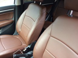 тюнинг салона Lada Vesta