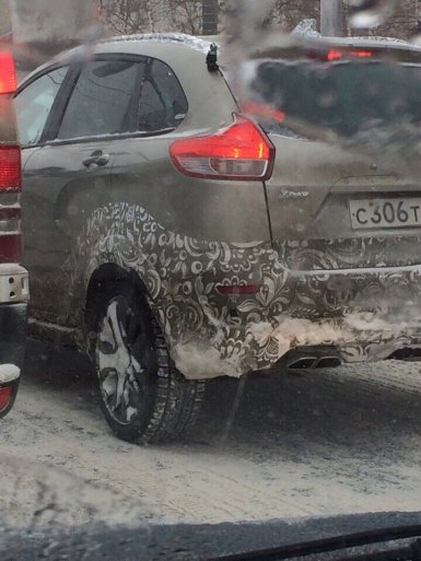 Lada XRAY Cross проходит испытания в Сургуте