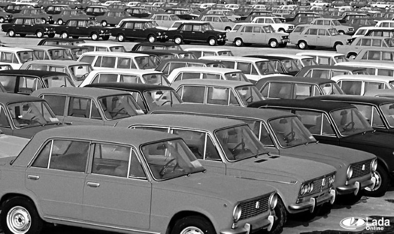 В парке LADA на начало 2018 года более 73% - машины старше 10 лет