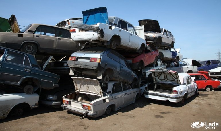 Утилизационный сбор на автомобили увеличен, эксперту ждут повышения цен