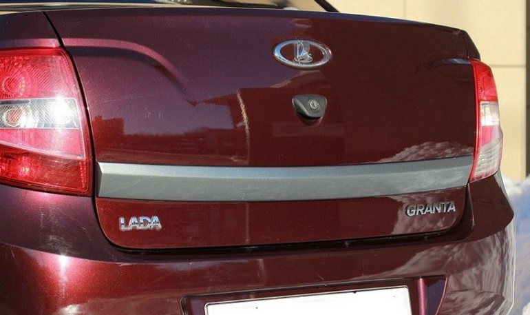Обзор молдинга крышки багажника для седана LADA Granta