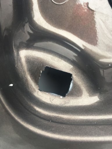 крыло старой версии lada vesta