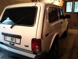 Нива 2121 2004 года выпуска