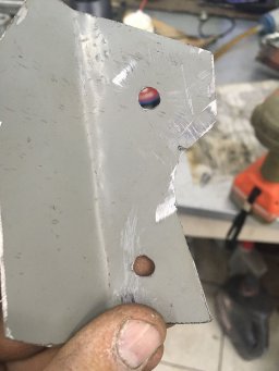 Изготавливаем кронштейн