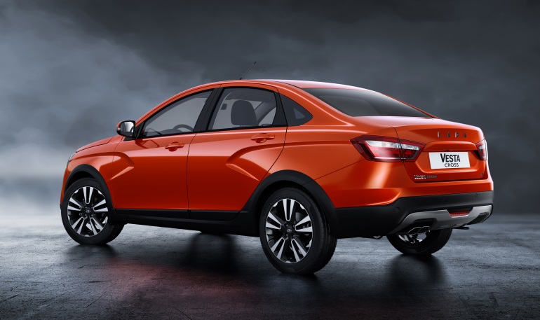 АВТОВАЗ представил серийную версию седана Lada Vesta Cross