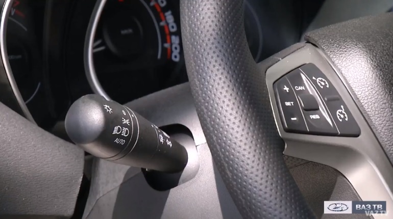 Новые опции седана Lada Vesta