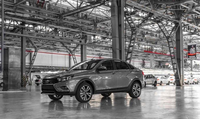Началось серийное производство седана Lada Vesta Cross