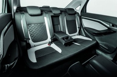 официальные фото седана Lada Vesta Cross