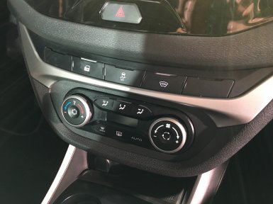 Реальные фото седана Lada Vesta Cross