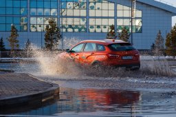 В Казахстане прошел автопробег LADA Vesta SW/CROSS