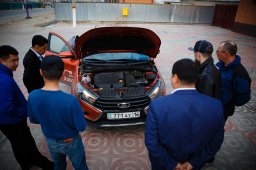 В Казахстане прошел автопробег LADA Vesta SW/CROSS