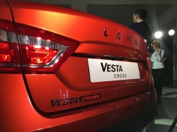 Реальные фото седана Lada Vesta Cross