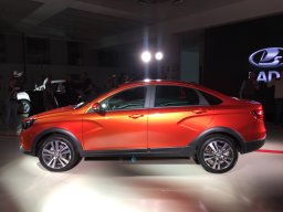 Реальные фото седана Lada Vesta Cross