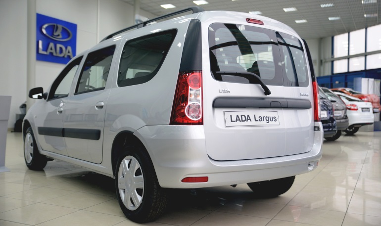 У Lada Largus появились новые комплектации