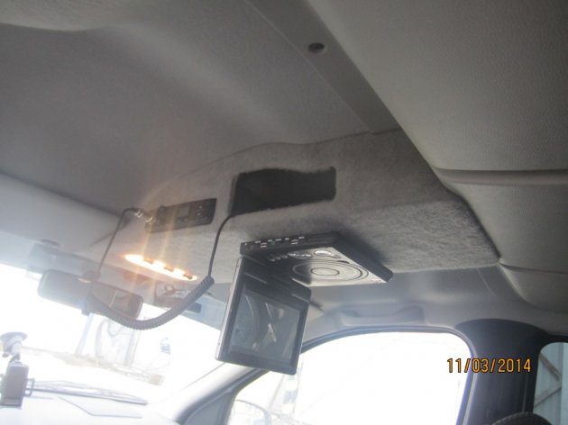 потолочная консоль лада ларгус своими руками