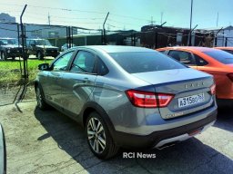 Фото первых серийных седанов Lada Vesta Cross
