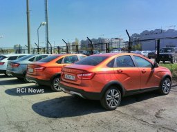 Фото первых серийных седанов Lada Vesta Cross