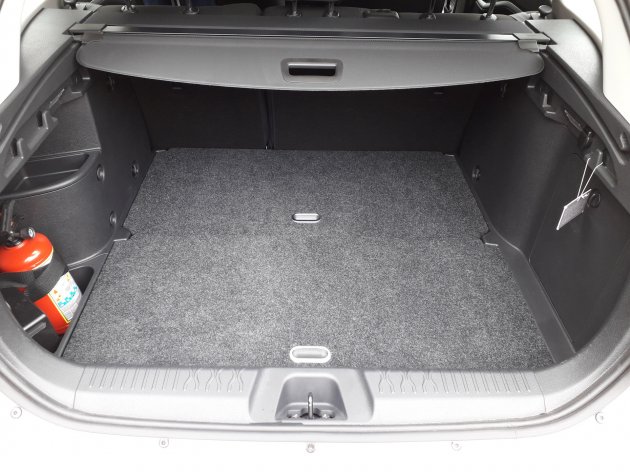 фальшпол в Lada Vesta SW