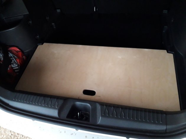 фальшпол в Lada Vesta SW