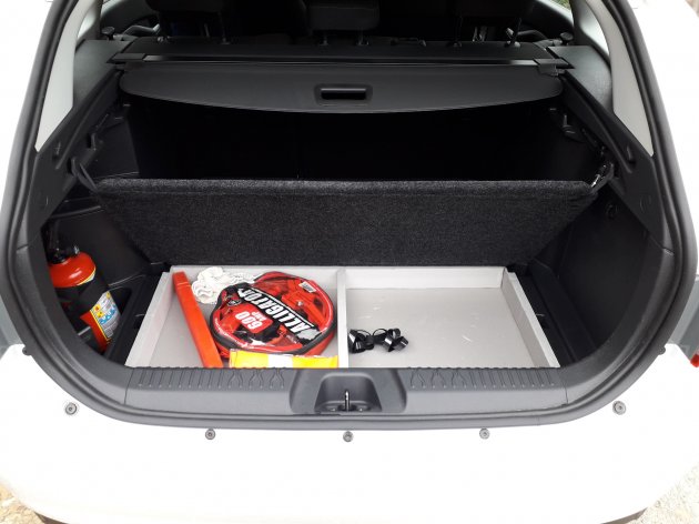 фальшпол в Lada Vesta SW