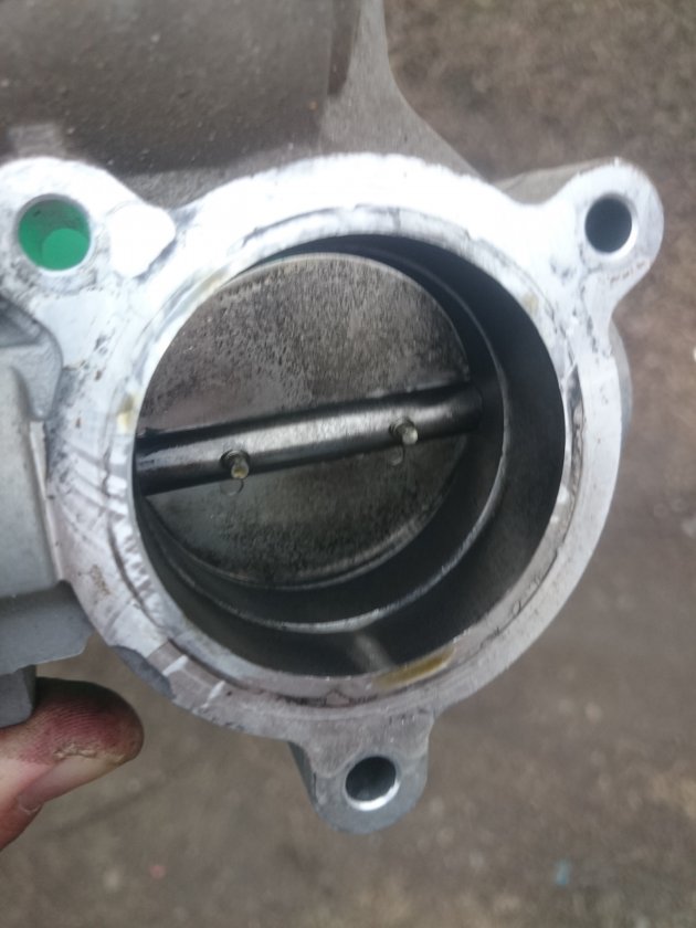 Чистка дроссельной заслонки на Лада Гранта/Приора/Калина